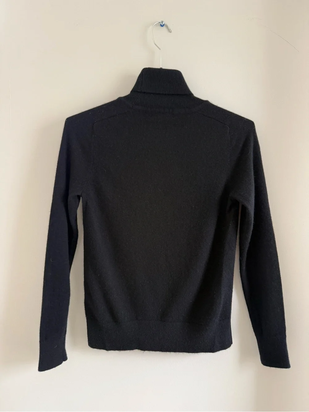Quince Mongolian Cashmere Black Turtleneck Sweater- XS